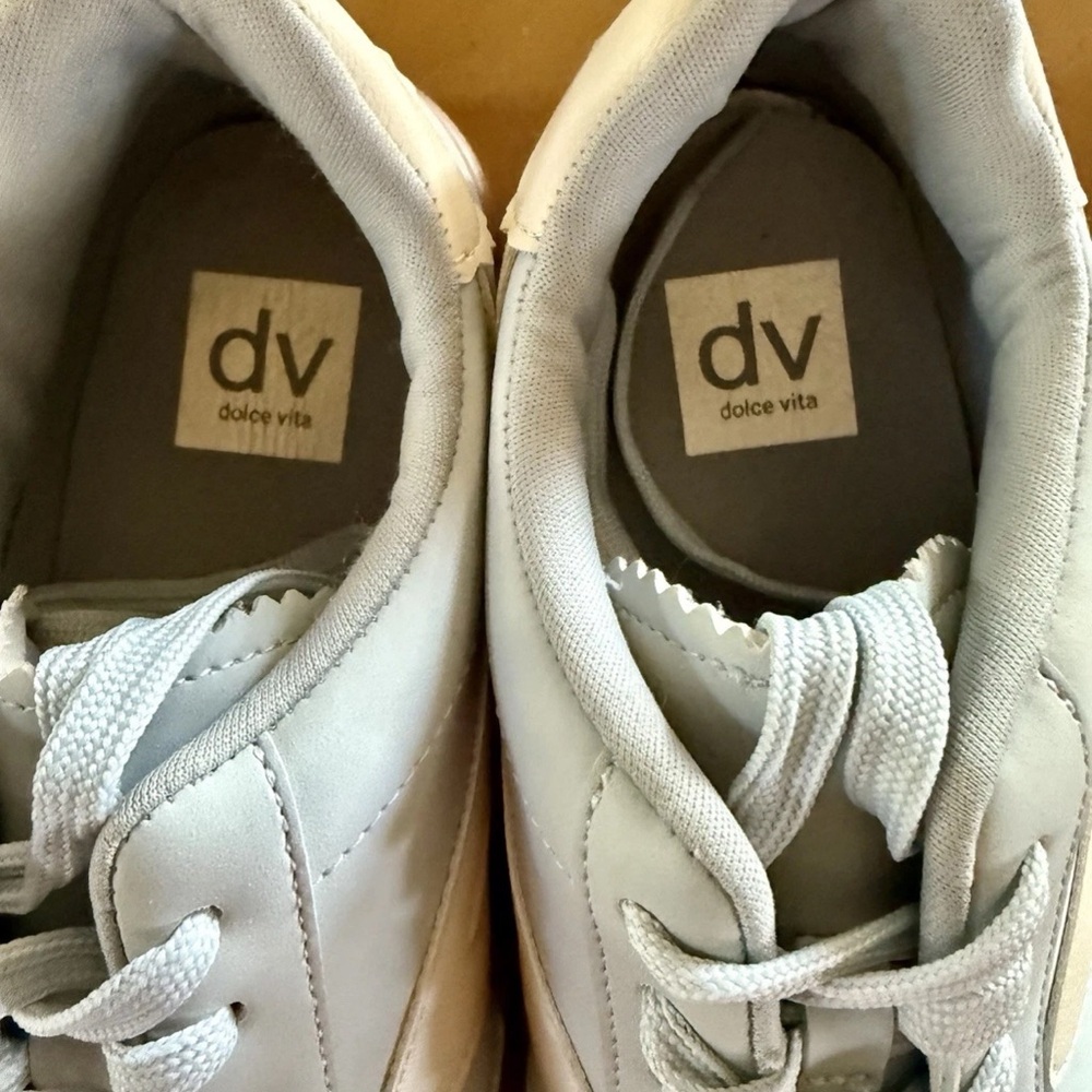 Dolce Vita Women's Voyage Sneaker Light Blue and White Sneakers 7 - Picture 3 of 11